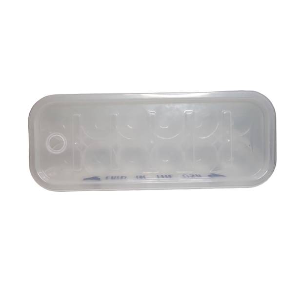 Laid In The USA Twelve Count Plastic Egg Holder Container With Lid - Picture 3 of 6